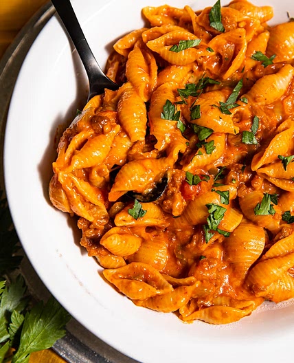 Vegan Cheesy Taco Pasta