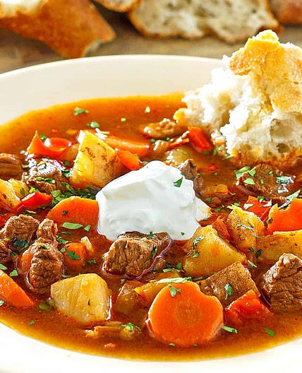 Authentic Hungarian Goulash (Gulyás)
