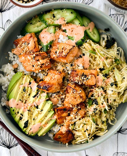 Spicy Salmon Maki Bowl