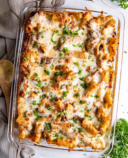 Baked Rigatoni with Meat Sauce