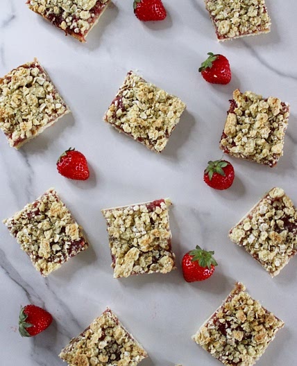 Healthy Strawberry Oatmeal Bars