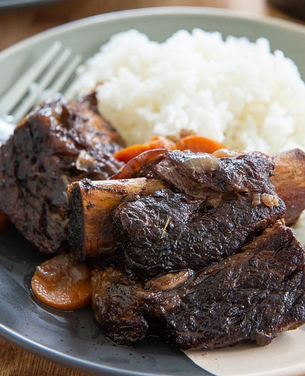 Slow Cooker Short Ribs