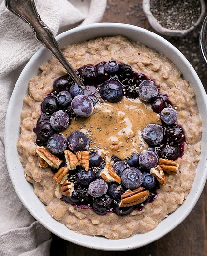 Blueberry Muffin Oatmeal (Gluten Free + Vegan)
