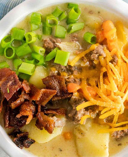 Instant Pot Cheeseburger Soup