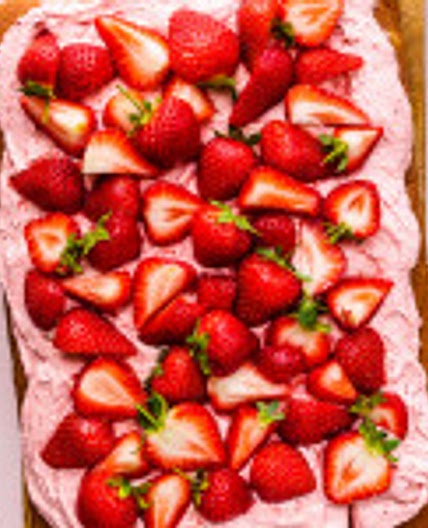 Vegan strawberry cake with strawberry buttercream