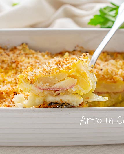 Cavolfiore con mozzarella e prosciutto al forno