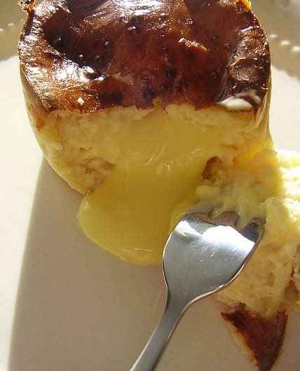 Moelleux aux asperges sauce Hollandaise de Maman