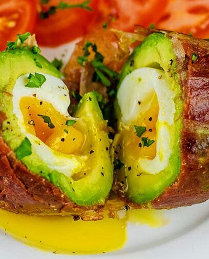 Prosciutto-Wrapped Avocado Egg