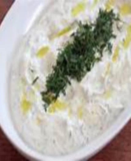 Haydari (Turkish Yogurt Dip)