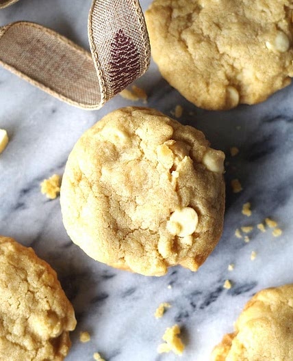 Gluten-Free White Chocolate Macadamia Cookies