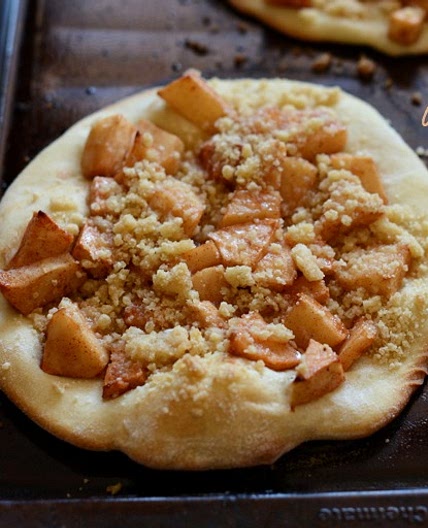 Apple Streusel Breakfast Pizzas (Dairy-Free)
