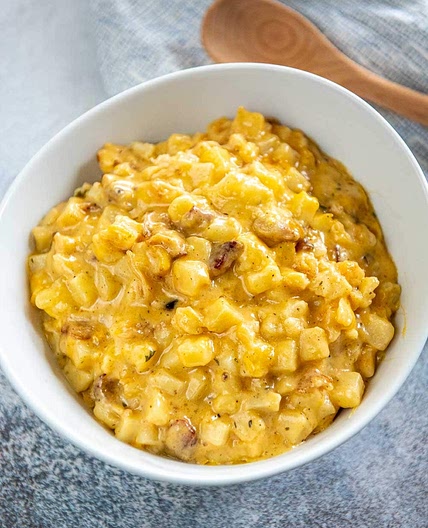 Slow Cooker Cheesy Potatoes