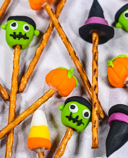 Halloween Pretzels