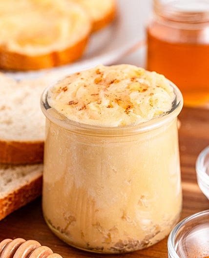 Easy Homemade Honey Butter
