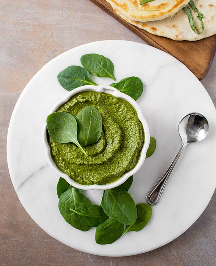 Vegan Spinach Pesto (Oil-free)