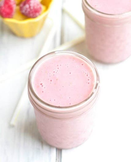 Raspberry Pineapple Coconut Smoothie