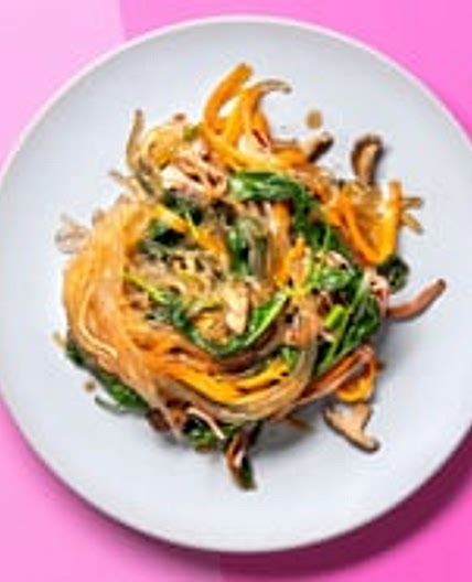 Koreanische gebratene Glasnudeln