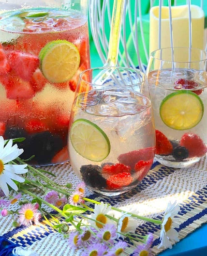 Low Carb White Sangria