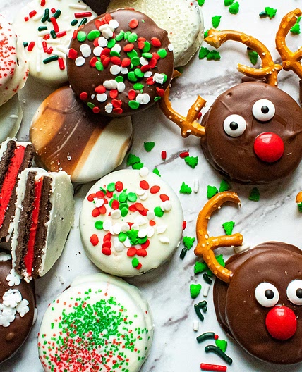 Christmas Oreos - 2023 Holiday Oreos Gift Idea!