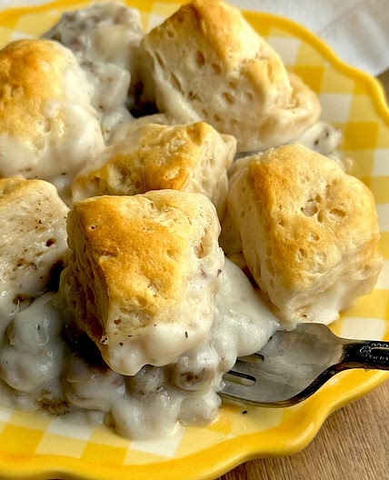 Lazy Biscuits & Gravy Breakfast Casserole