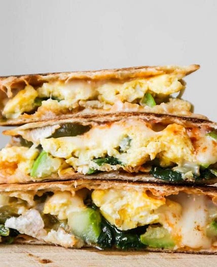 Healthy Breakfast Quesadilla Recipe (Vegetarian & Easy!)