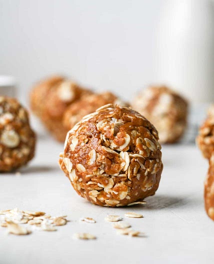 3 Ingredient Peanut Butter Oatmeal Balls