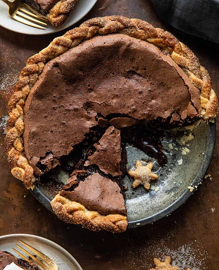 Molten Chocolate Crackle Pie