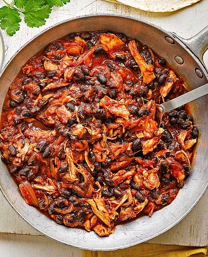 Pulled chicken & black bean chilli