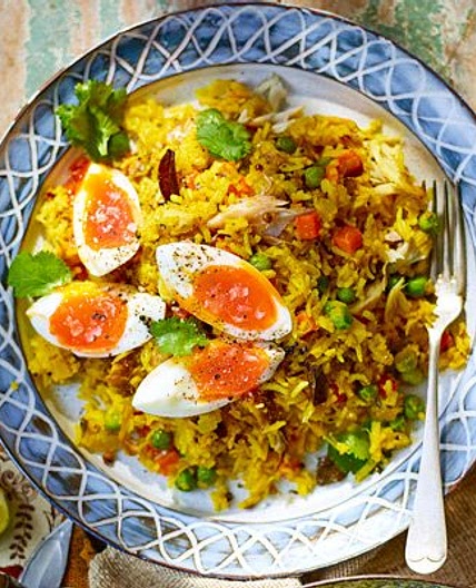 Smoked mackerel kedgeree with soft-boiled eggs