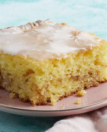 Michelle's Honeybun Cake