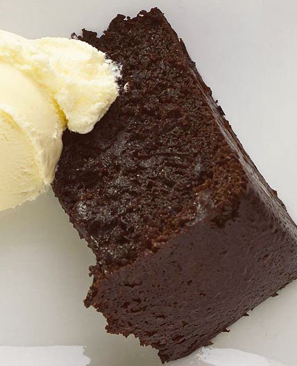 Amazing Slow Cooker Chocolate Cake