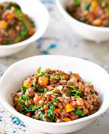 Creamy lentils with spinach and thyme