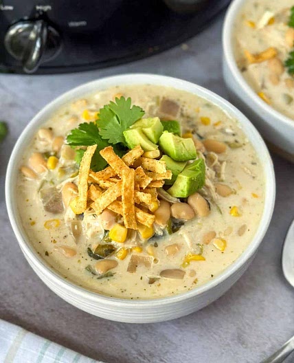 Easy Crockpot White Chicken Chili with Cream Cheese