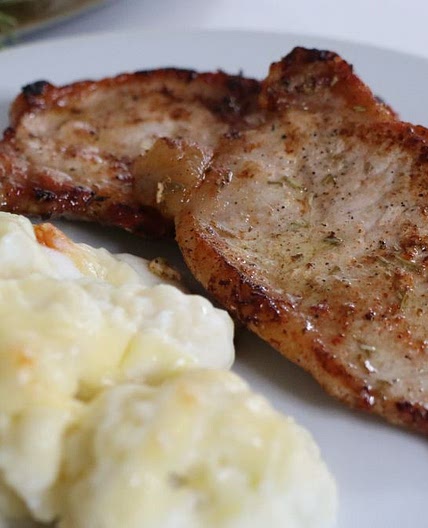 Pork Chops in Rosemary and Thyme