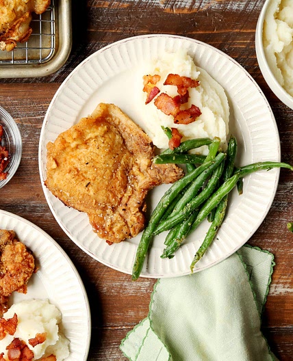 Old-Fashioned Pan-Fried Pork Chops