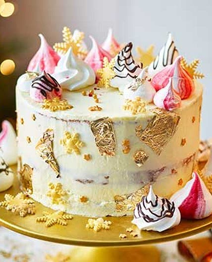 White chocolate, orange & cranberry Christmas cake