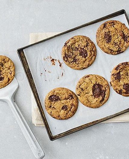 Vegan chocolate chip cookies