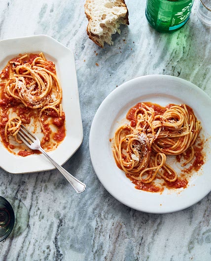 Quick 5-Ingredient Tomato Sauce