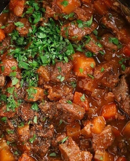 Slow Cooker Beef Stew {with Rich Gravy}