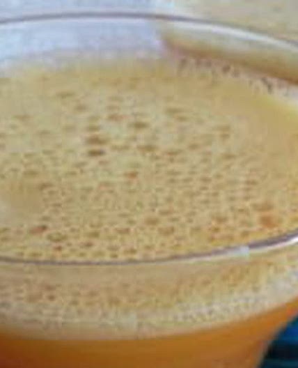 Smoothie orange, banane, fraise