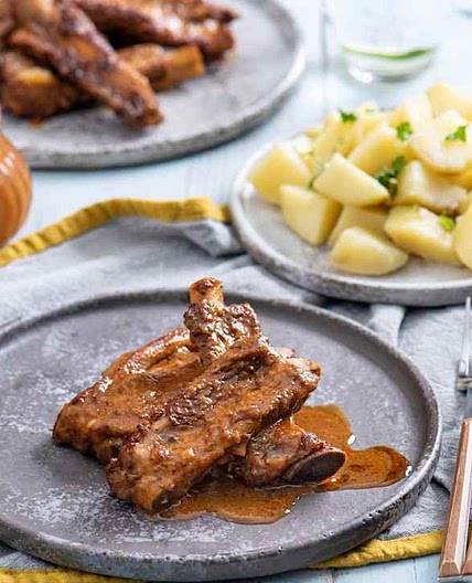 Slow cooked ribs in smoked paprika barbecue sauce