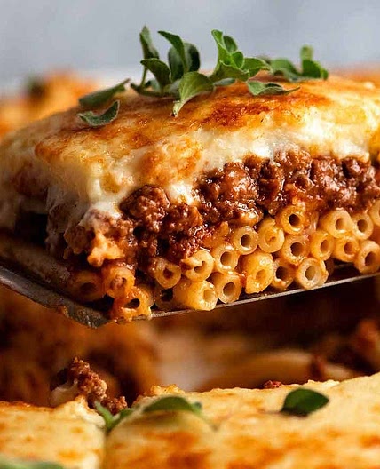 Pastitsio (Greek Pasta Bake)