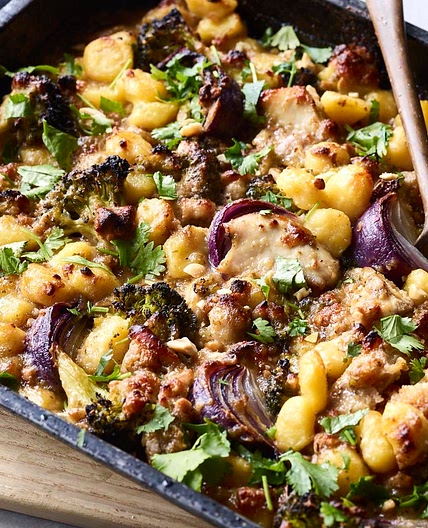 Peanut chicken traybake