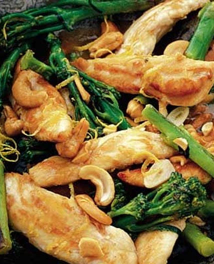 Broccoli lemon chicken with cashews