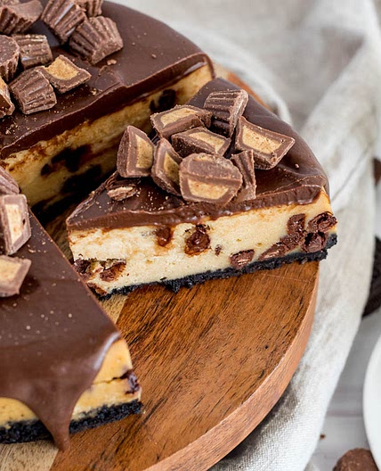 Pressure Cooker Peanut Butter Cup Cheesecake
