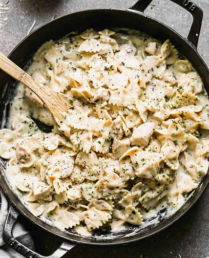One-Pan Skinny Chicken Alfredo