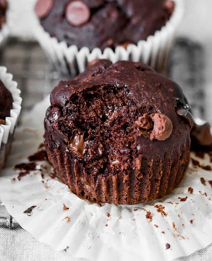 Skinny Double Chocolate Banana Muffins