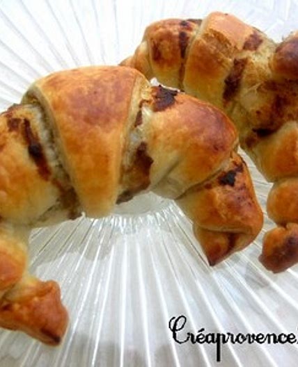 Croissant au caviar d'aubergine