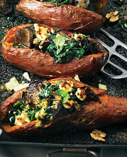 Gefüllte Süßkartoffeln mit Veggie-Füllung