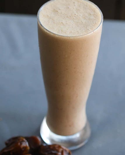 Oat Smoothie with Dates